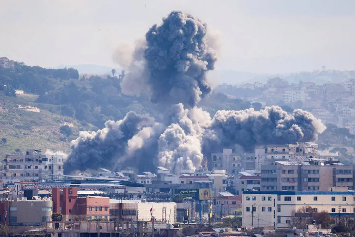 Segundo a Defesa Civil libanesa, houve pelo menos 254 mortos