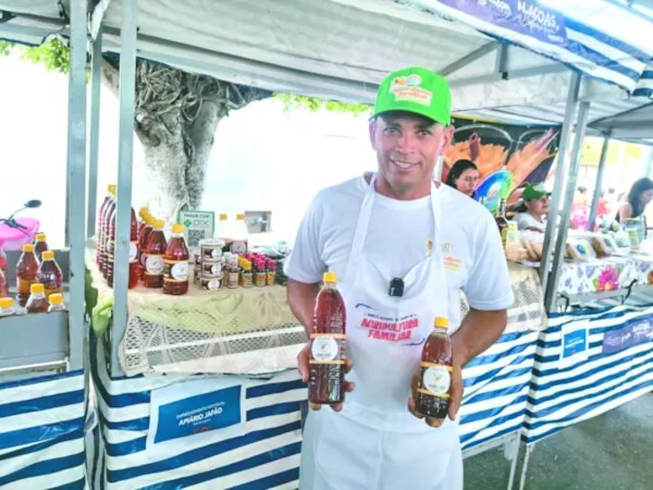 Produção inclui diferentes tipos de mel, como o de floradas, malga e angico, com características específicas de sabor e composição