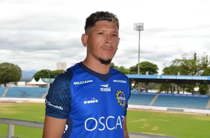 Atacante Clessione pode reforçar o CSA na sequência da Série D