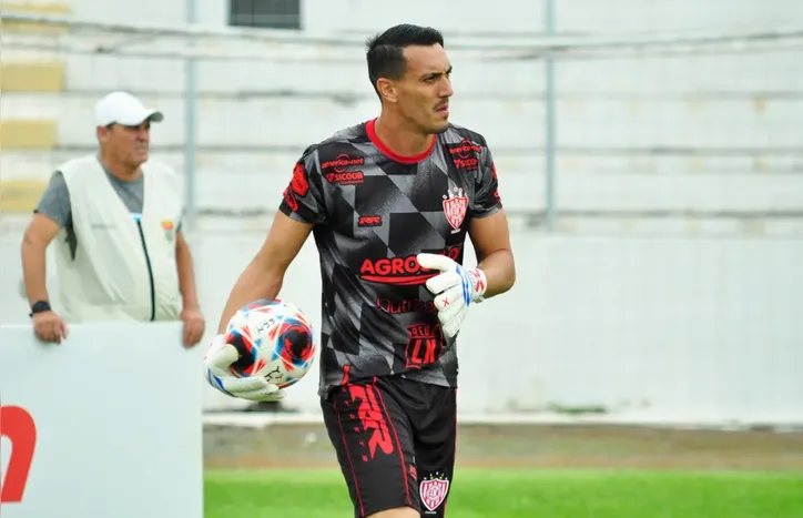 Goleiro Pablo Caíque está na mira do CSA