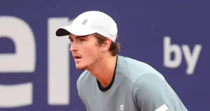 João Fonseca venceu por 6/3 e 6/2 nessa quarta-feira (15)