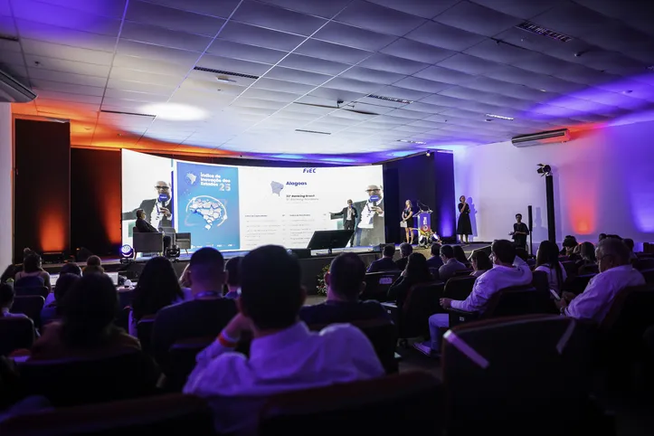 O summit será aberto com uma palestra magna proferida pelo reitor da Universidade Federal de Alagoas