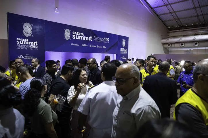 Evento abre com palestra do reitor da Ufal, Josealdo Tonholo