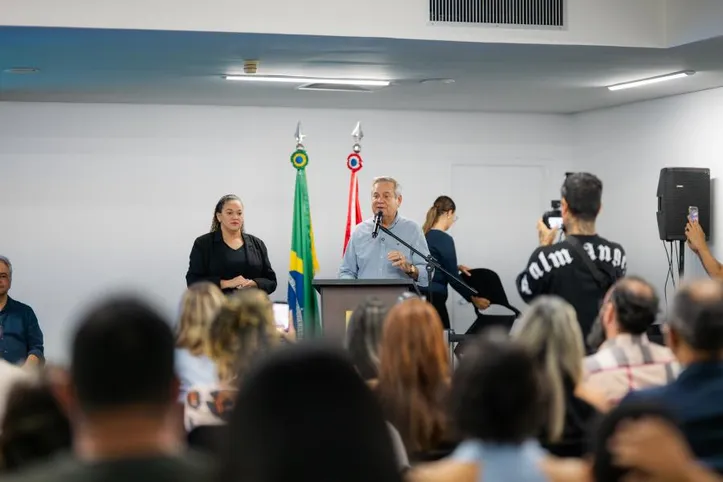 Imagem ilustrativa da imagem Governo de Alagoas nomeia 127 professores concursados para os seis campi da Uneal