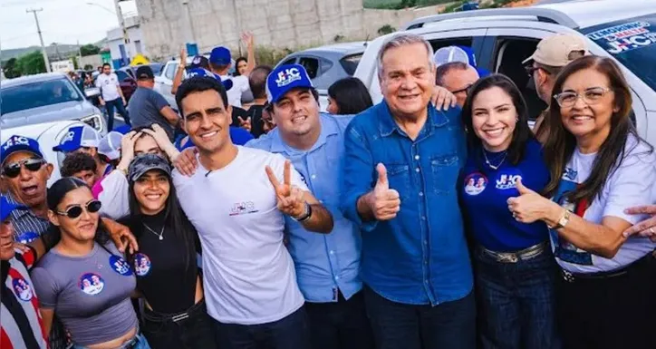 Ao lado de Lessa, JHC fez um giro por municípios do Sertão