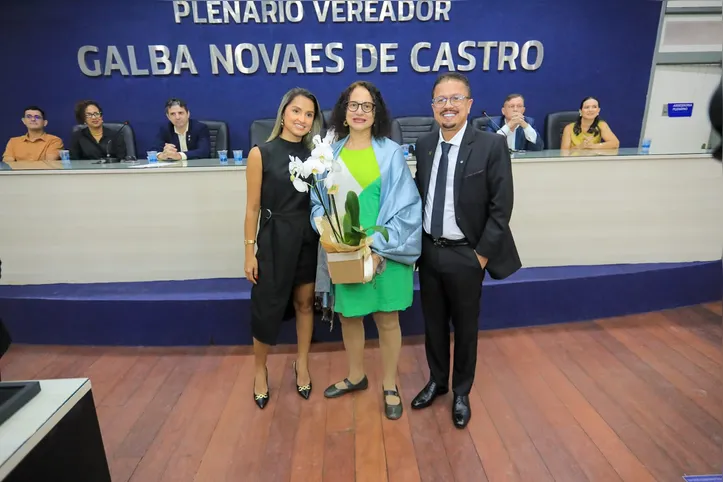 Luciana Santos foi homenageada ontem pela Câmara de Maceió