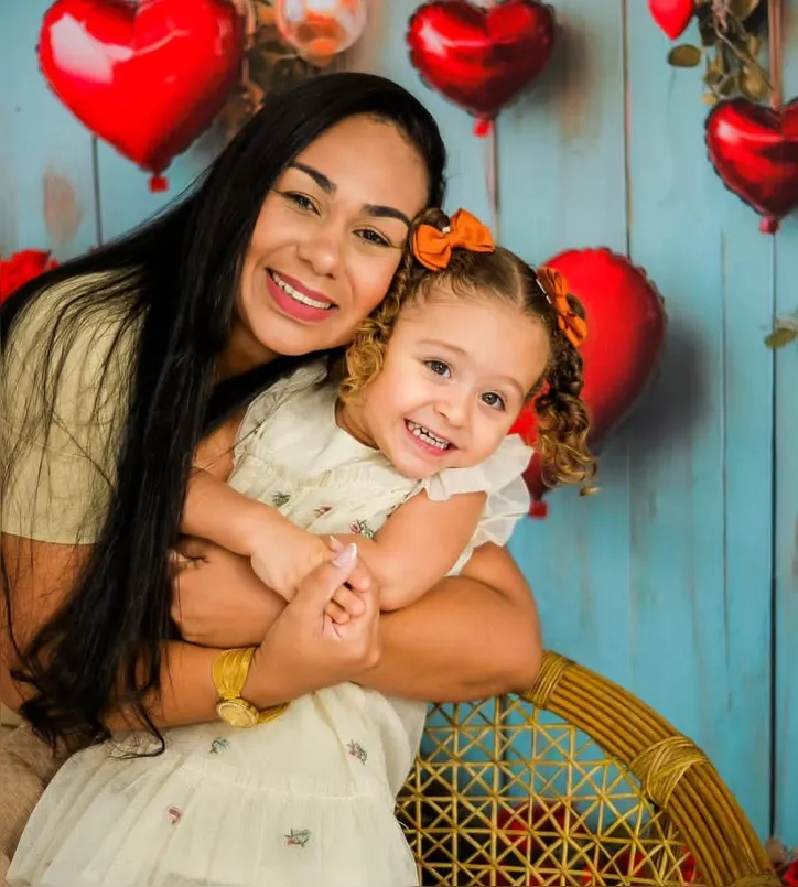 Flávia Borges é mãe de Agatha