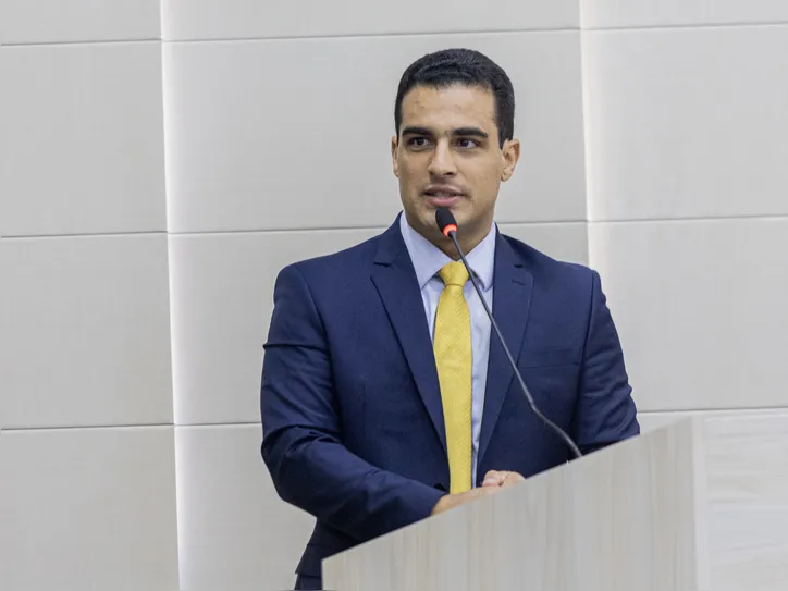 Galba Netto é cotado para assumir a liderança do PL na Câmara