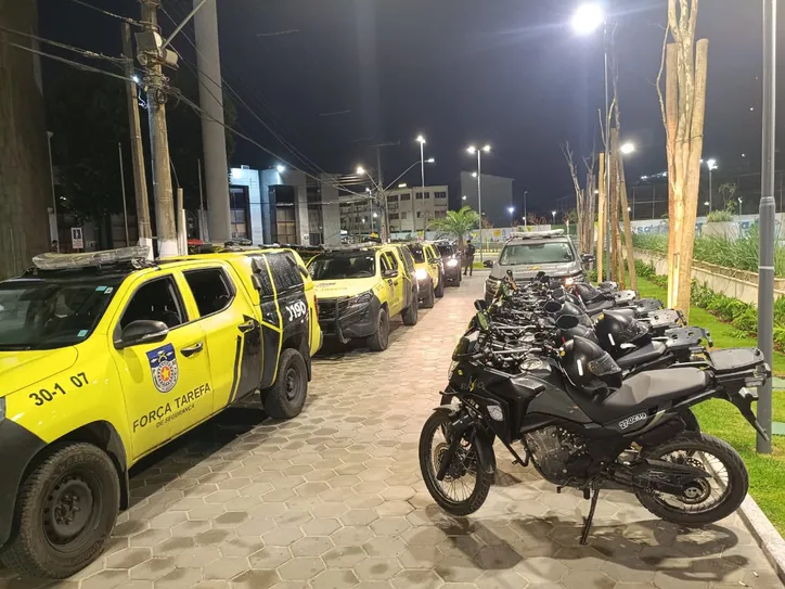 Material foi apreendido com policial preso em flagrante