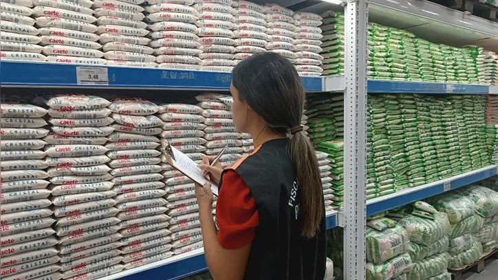 Levantamento analisou valores de 17 itens que compõem o kit de alimentação básica dos maceioenses