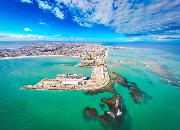 Maceió funciona como base para turistas que visitam o litoral