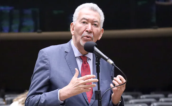 Deputado federal Paulão passa agora à condição de primeiro suplente de sua coligação após a retotalização dos votos