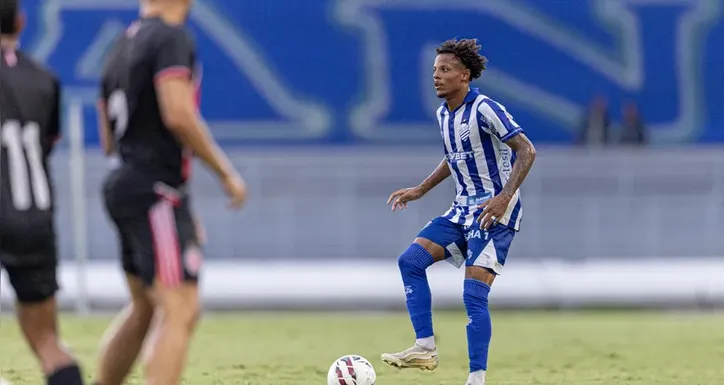 Rian Santana é o artilheiro do CSA em 2026