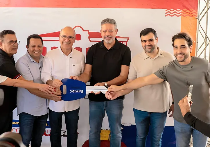 Ao lado de Ronaldo Lopes, Lira cumpriu agenda em Penedo