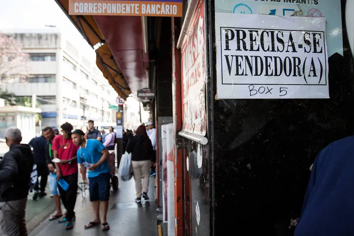 Número de desempregados foi estimado pelo em 6,6 milhões
