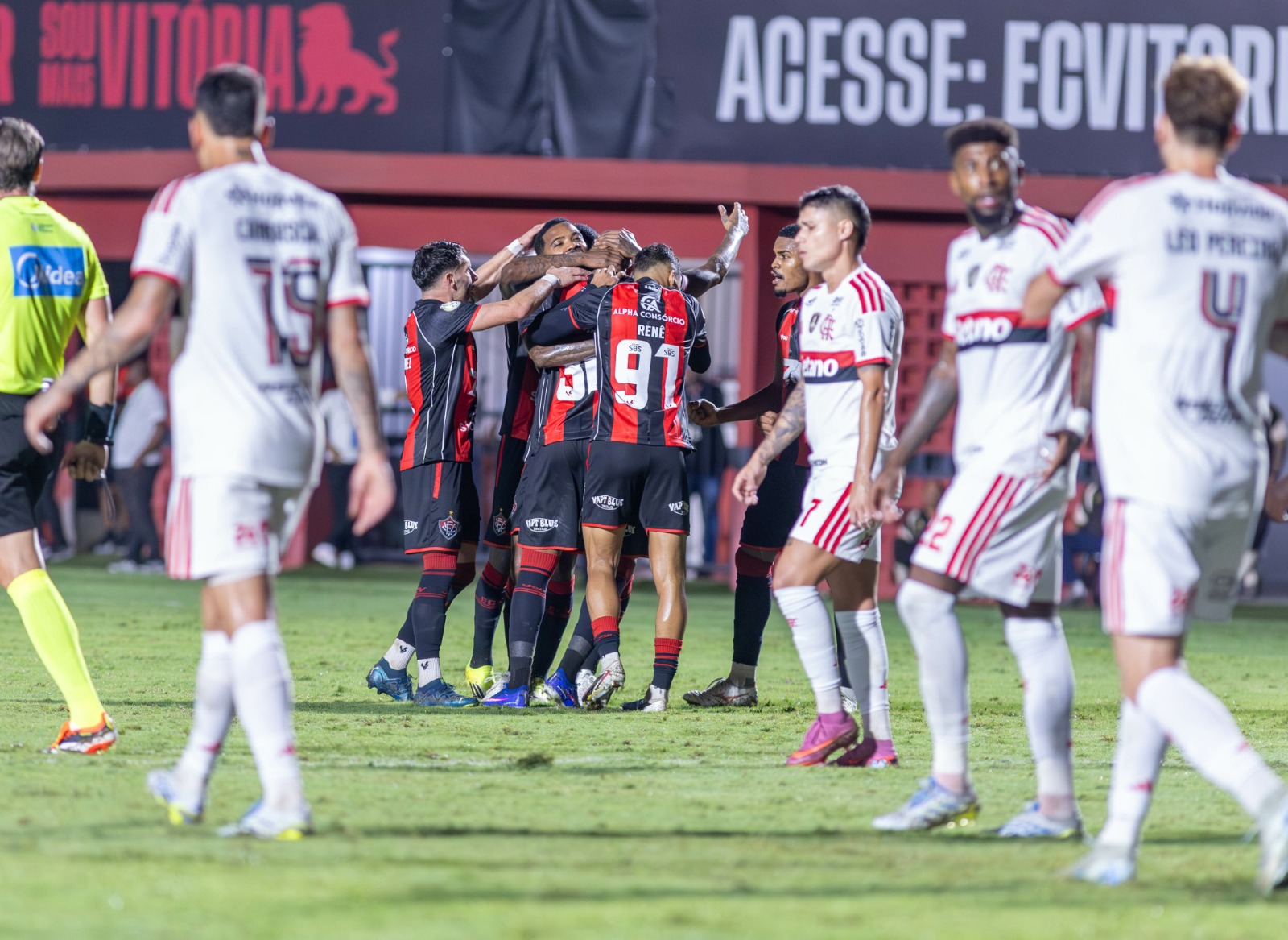 Flamengo perde para o Vitória e é eliminado da Copa do Brasil: 2 a 0 ...