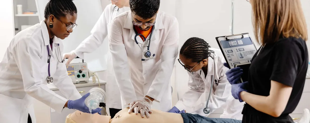 Medicina: entidades criticam MP de nota mínima para aluno