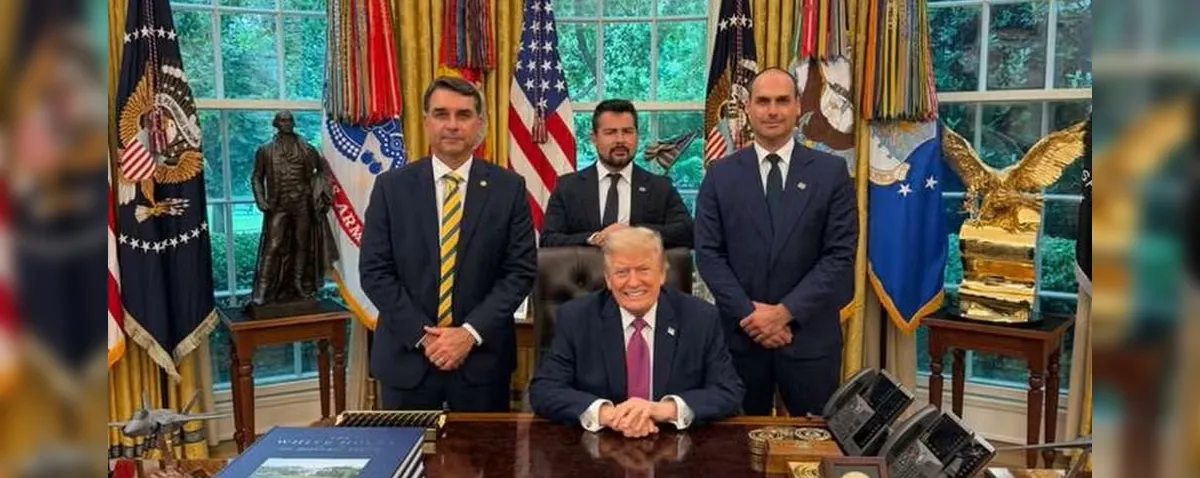 Trum recebe Flávio e pergunta sobre Bolsonaro, diz aliado