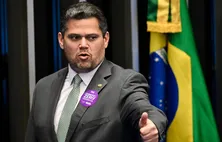 Alcolumbre acusa governo de usar redes sociais por PEC 6x1