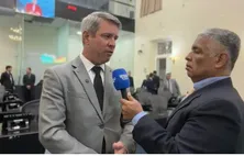 ALE aprova título de cidadão honorário para Flávio e provoca reação de petistas