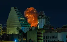 EUA lançam novos ataques contra o Irã pelo segundo dia consecutivo