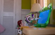 ‘Toy Story 5' coloca brinquedos diante da maior ameaça atual: as telas