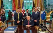 Trum recebe Flávio e pergunta sobre Bolsonaro, diz aliado