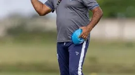 Moacir Júnior recusa proposta do Anápolis e continua no CSA