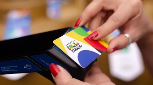 Bolsa Família injeta R$ 349,1 milhões na economia de Alagoas - Imagem