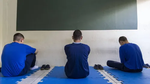 Comissão da Câmara aprova redução da maioridade penal - Imagem