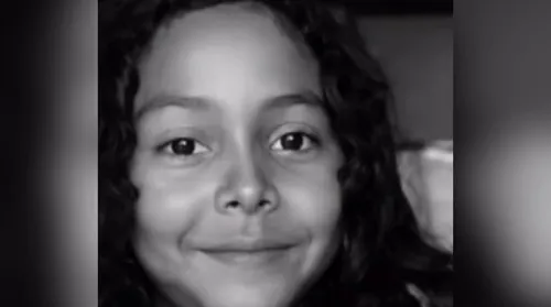 Criança de 8 anos morre eletrocutada ao tentar ligar aparelho à tomada em União - Imagem