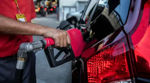 Governo prevê aumento de etanol na gasolina para até 32% - Imagem