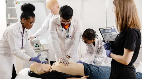 Medicina: entidades criticam MP de nota mínima para aluno - Imagem