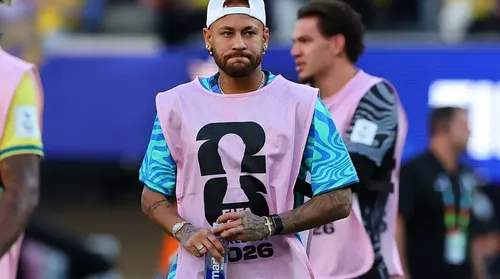 Neymar não viaja para Filadélfia e está fora do jogo desta sexta - Imagem