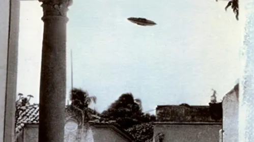O mistério de 1957: o que se sabe sobre o óvni que parou o Centro de Maceió - Imagem