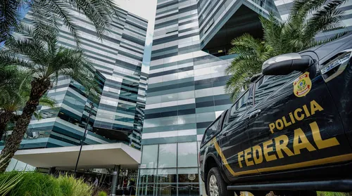 Operação da Polícia Federal mira dirigentes de associações - Imagem