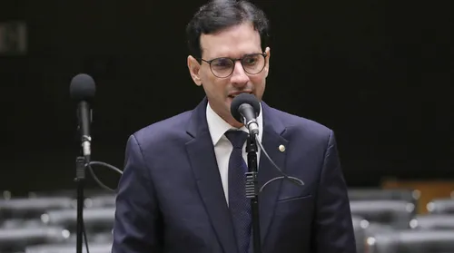 Parecer prevê redução de jornada de trabalho para quarenta horas - Imagem