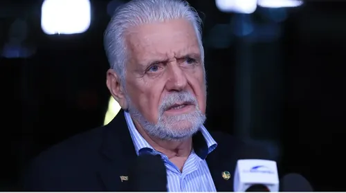PF mira Jaques Wagner em investigação sobre o caso Master - Imagem