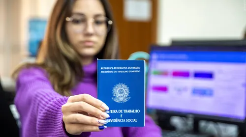 Serviços lideram geração de emprego este ano em Alagoas - Imagem