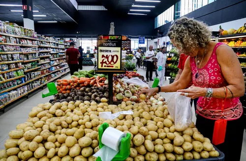 Preço da cesta básica sobe 6,68% na capital alagoana, diz Dieese