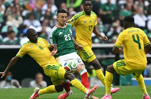 República Tcheca e África do Sul fazem duelo decisivo pelo Grupo A