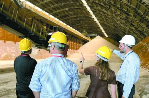 Sindaçúcar-AL recebe visita técnica de representantes da Embaixada dos Estados Unidos