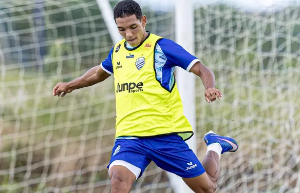 Elenco do CSA treina e viaja para enfrentar o Atlético-BA pela Série D