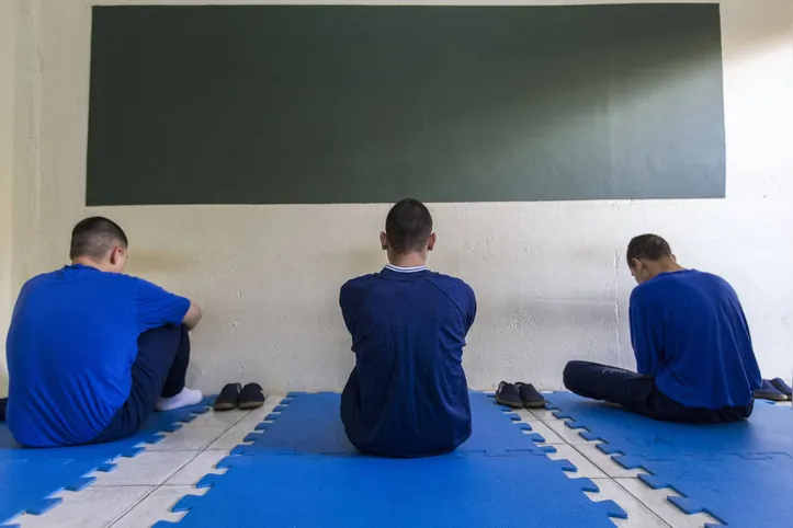 Hoje, menores de 18 anos não são julgados pelo Código Penal