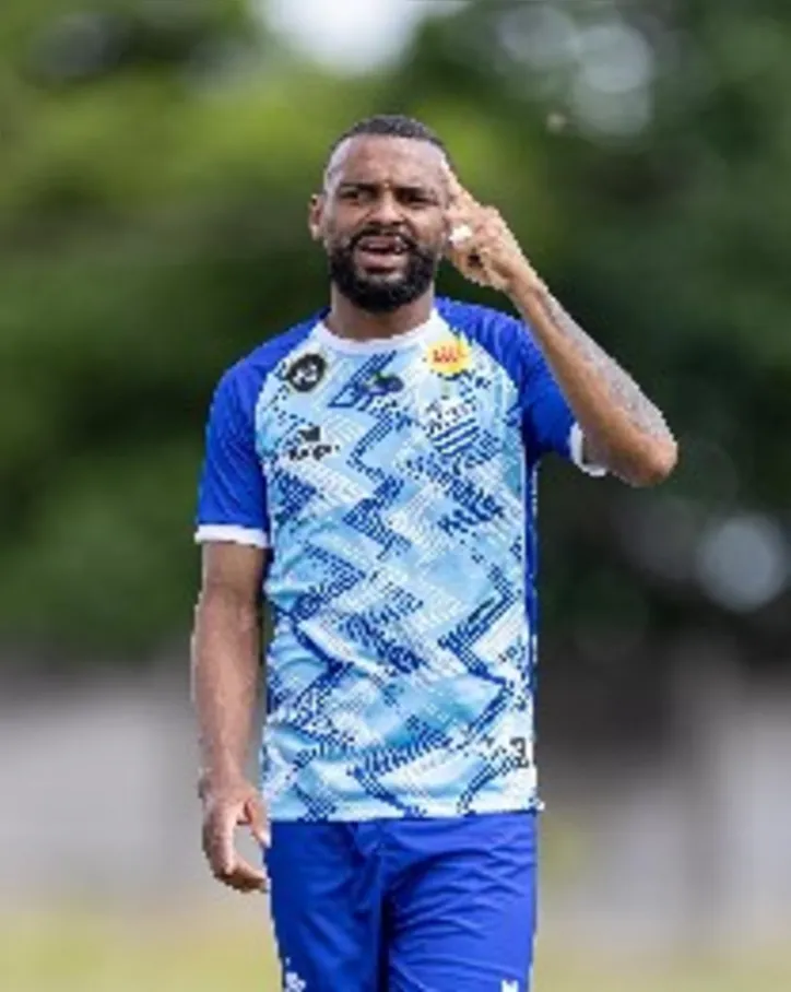 Lateral do CSA, Ailton está pendurado e pode ser poupado