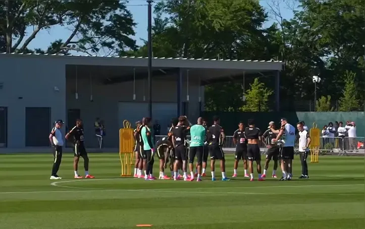 Jogadores da Seleção Brasileira em seu segundo treino nos EUA