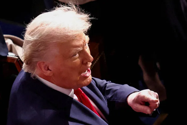 Trump usou suas redes sociais para criticar decisão do Congresso