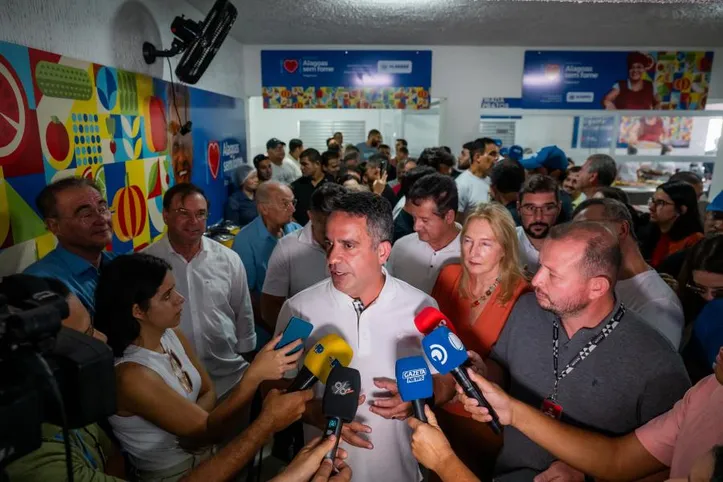 Paulo inaugurou o primeiro restaurante popular do interior