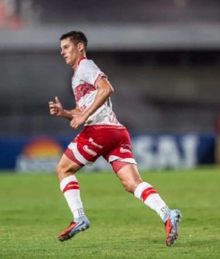 Guilherme Estrella passou pouco mais de três meses no CRB