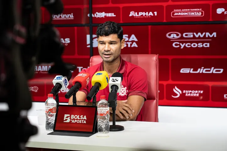 Ex-zagueiro, Gum assume função no CRB fora das quatro linhas
